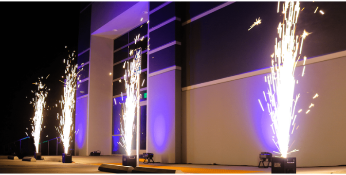 Artificii Cold Spark + Selfie 360 Video & Cabina Foto – momentul în care începe spectacolul 🎥✨